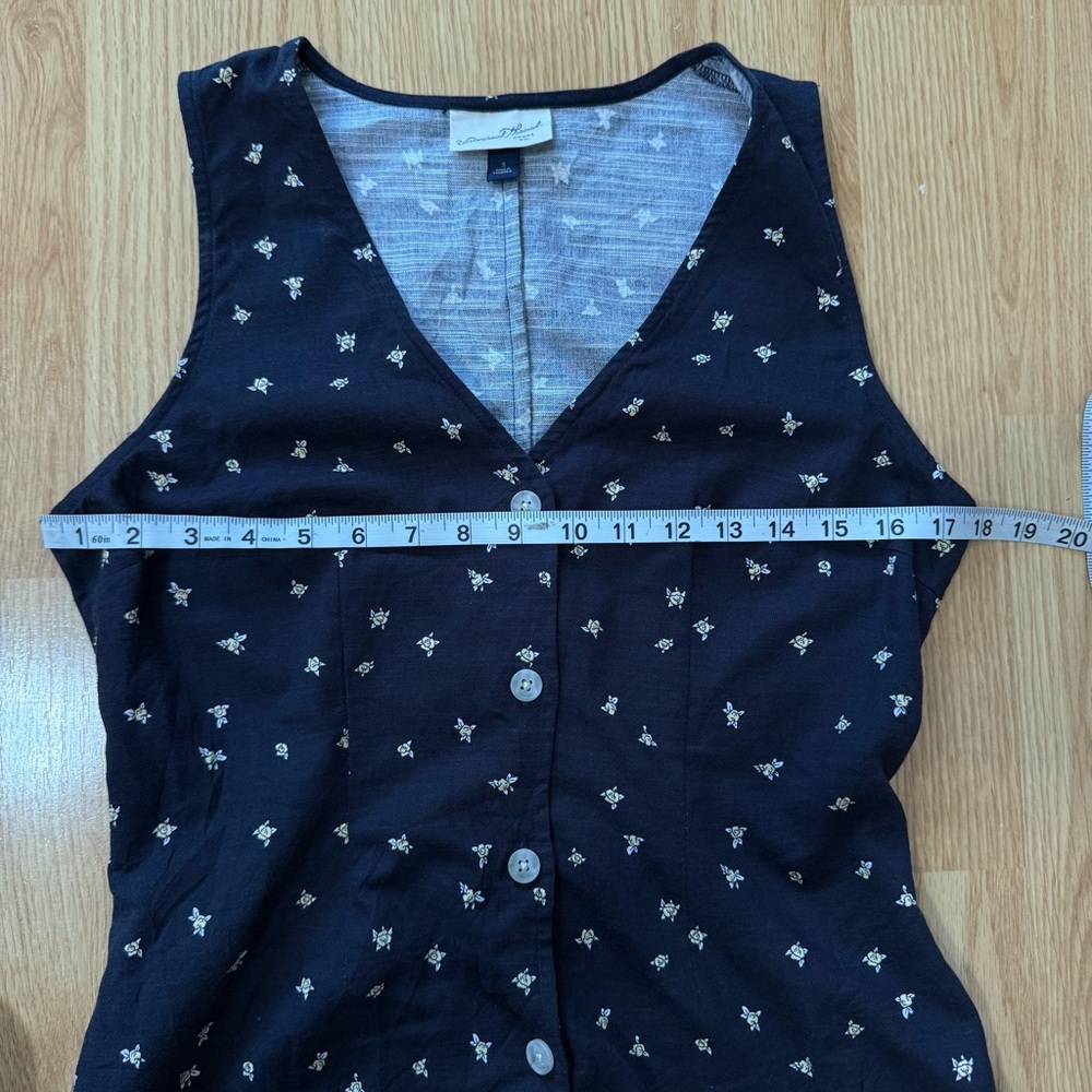 Universal Thread Size Small Women's Button-Front … - image 7